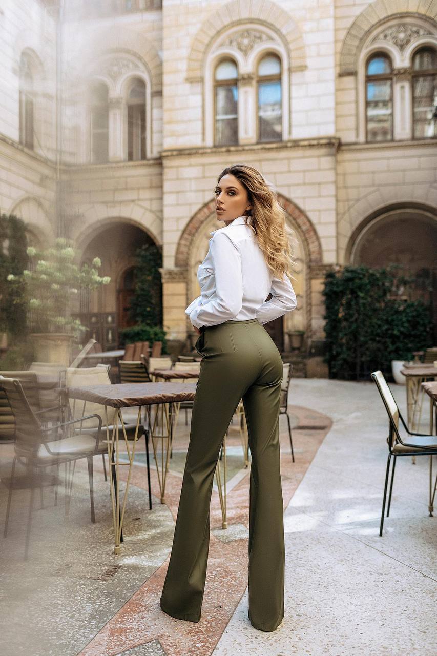 Stylish Women's Shirt in White Long Sleeve