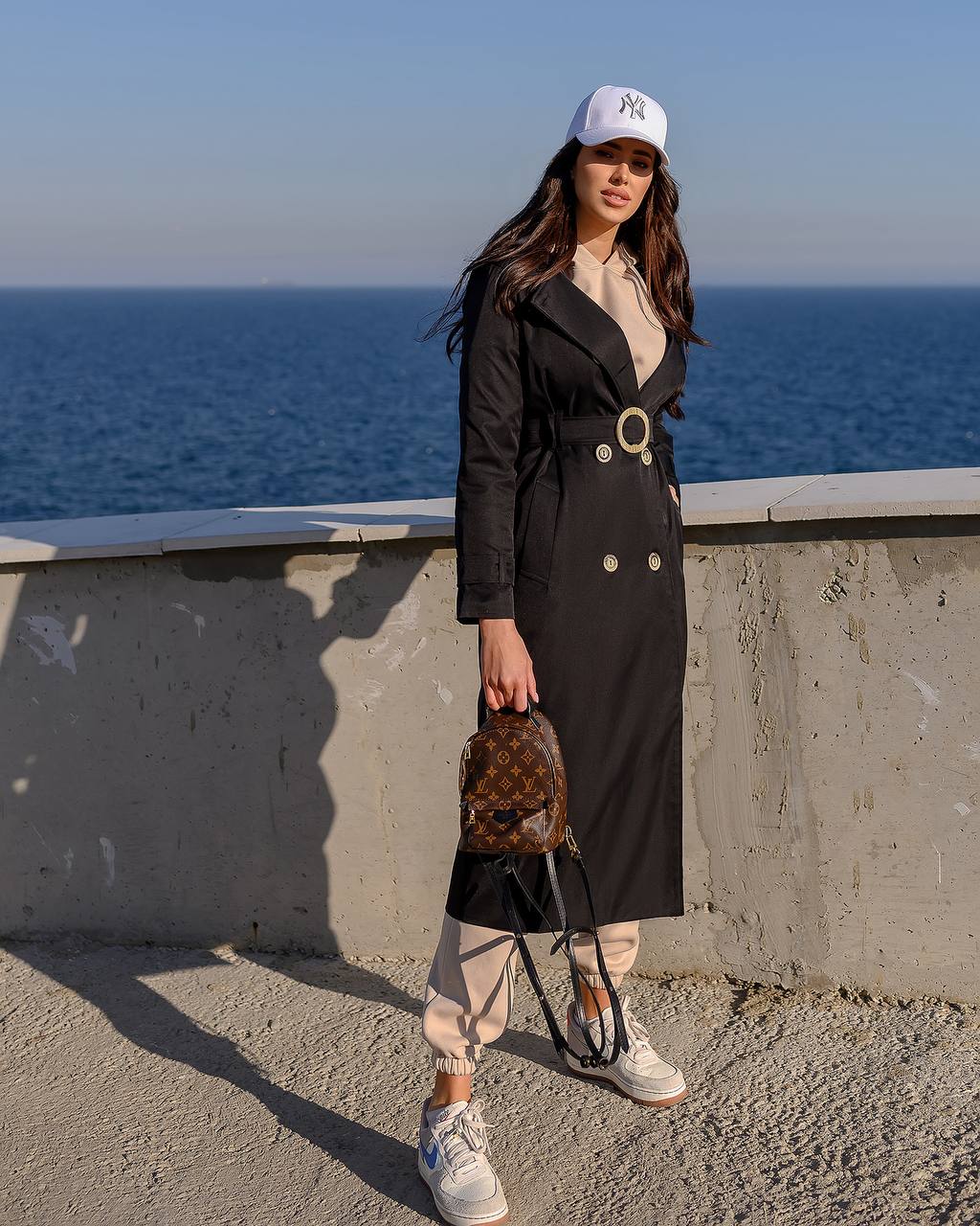 Stylish Black Trench Coat for Women with Belt and Pockets