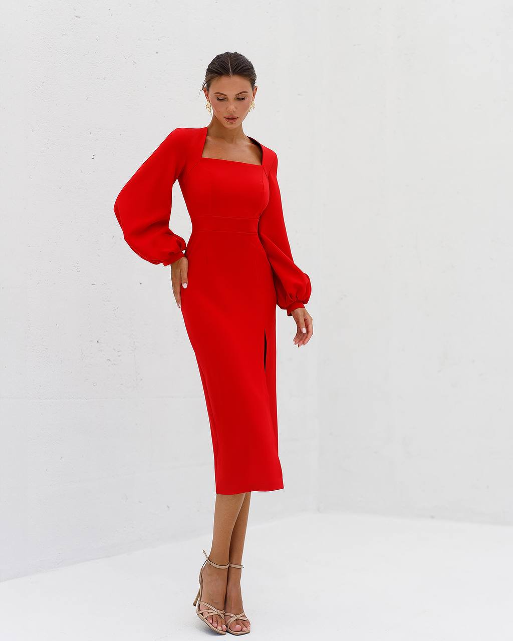 Elegant Red Midi Dress with Square Neck and Balloon Sleeves