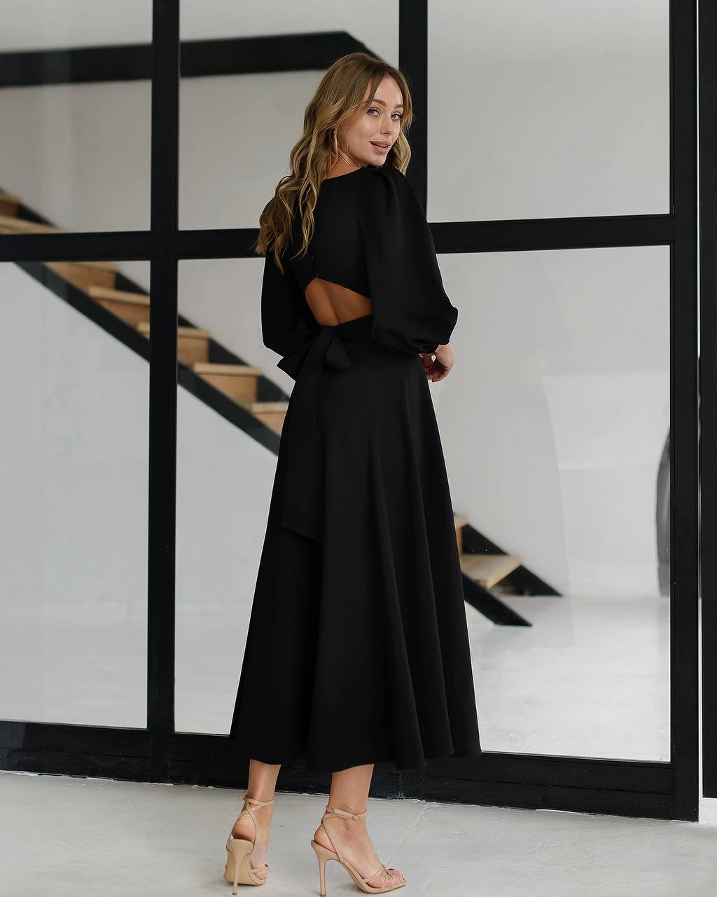 Elegant Midi Dress with Puff Sleeves and Cutout Back in Black