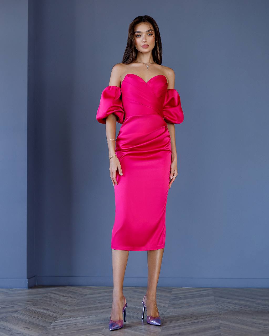 Midi Corset Dress in Satin with Off-Shoulder Puff Sleeves