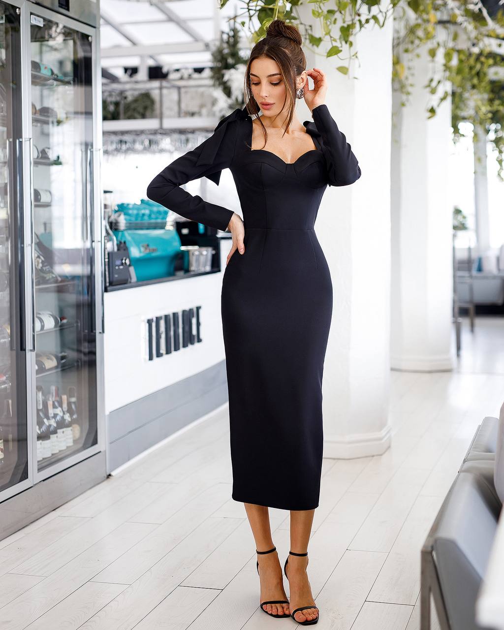 Elegant Black Diagonal Suit Crepe Midi Dress for Women