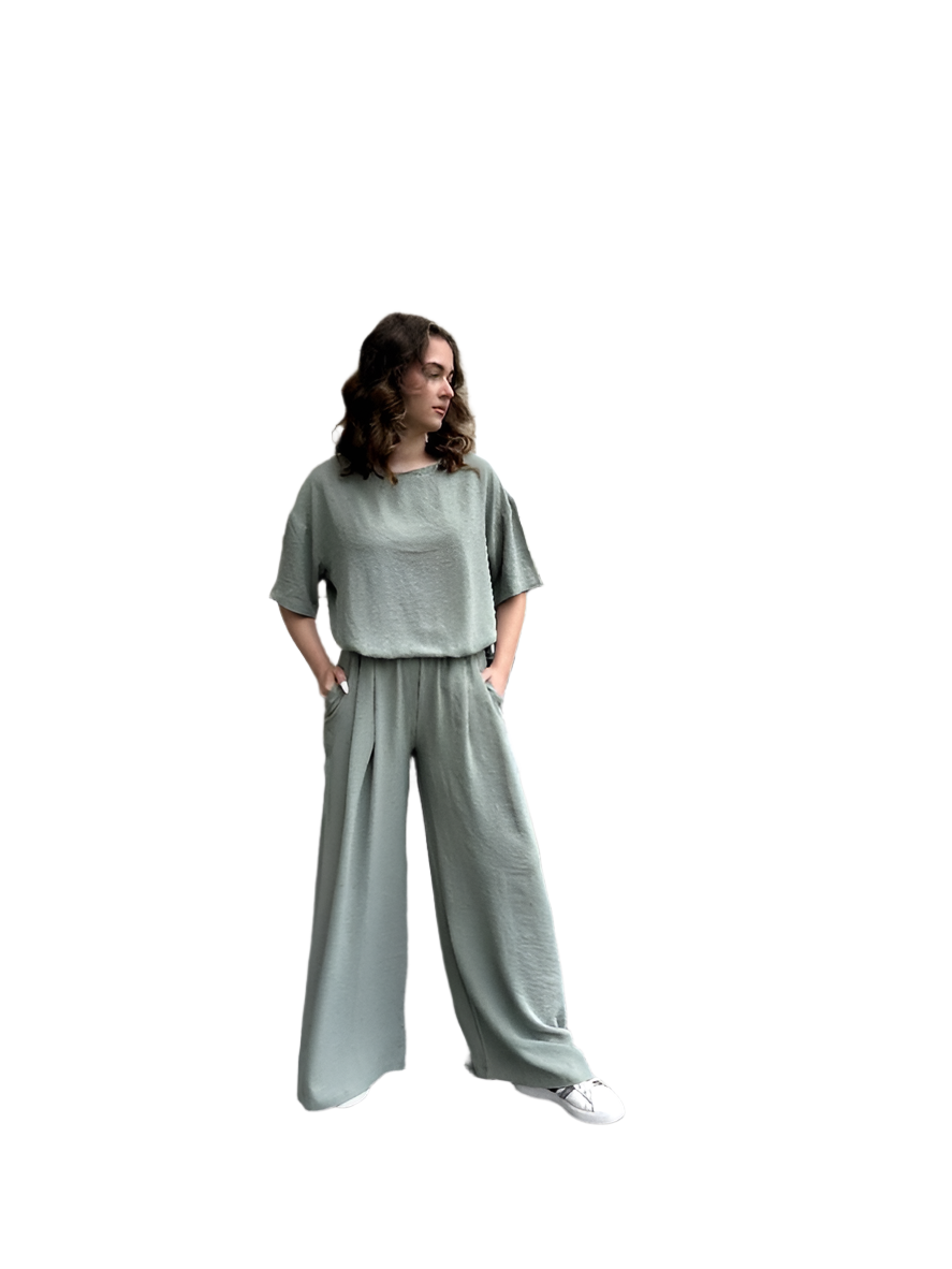 Stylish Women Wide Leg Culottes and Loose Fit T-Shirt Suit Light American Crepe Fabric