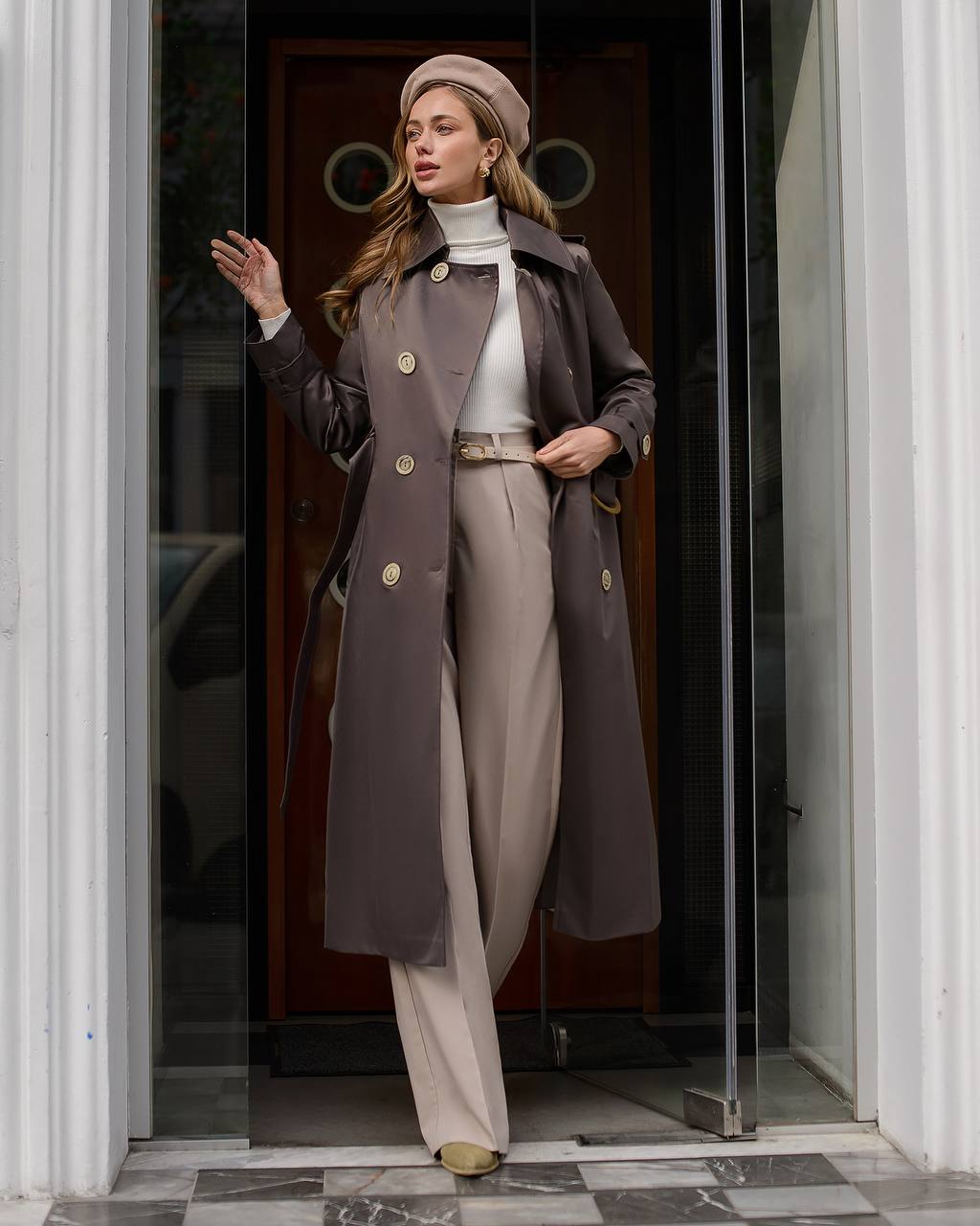 Stylish Cotton Trench Coat with Pockets and Belted Waist for Chic Fall Look
