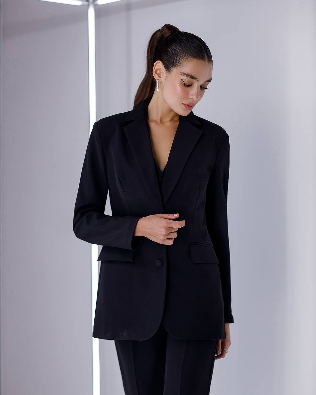 Womens Three-Piece Suit with Vest Diagonal Crepe Fabric