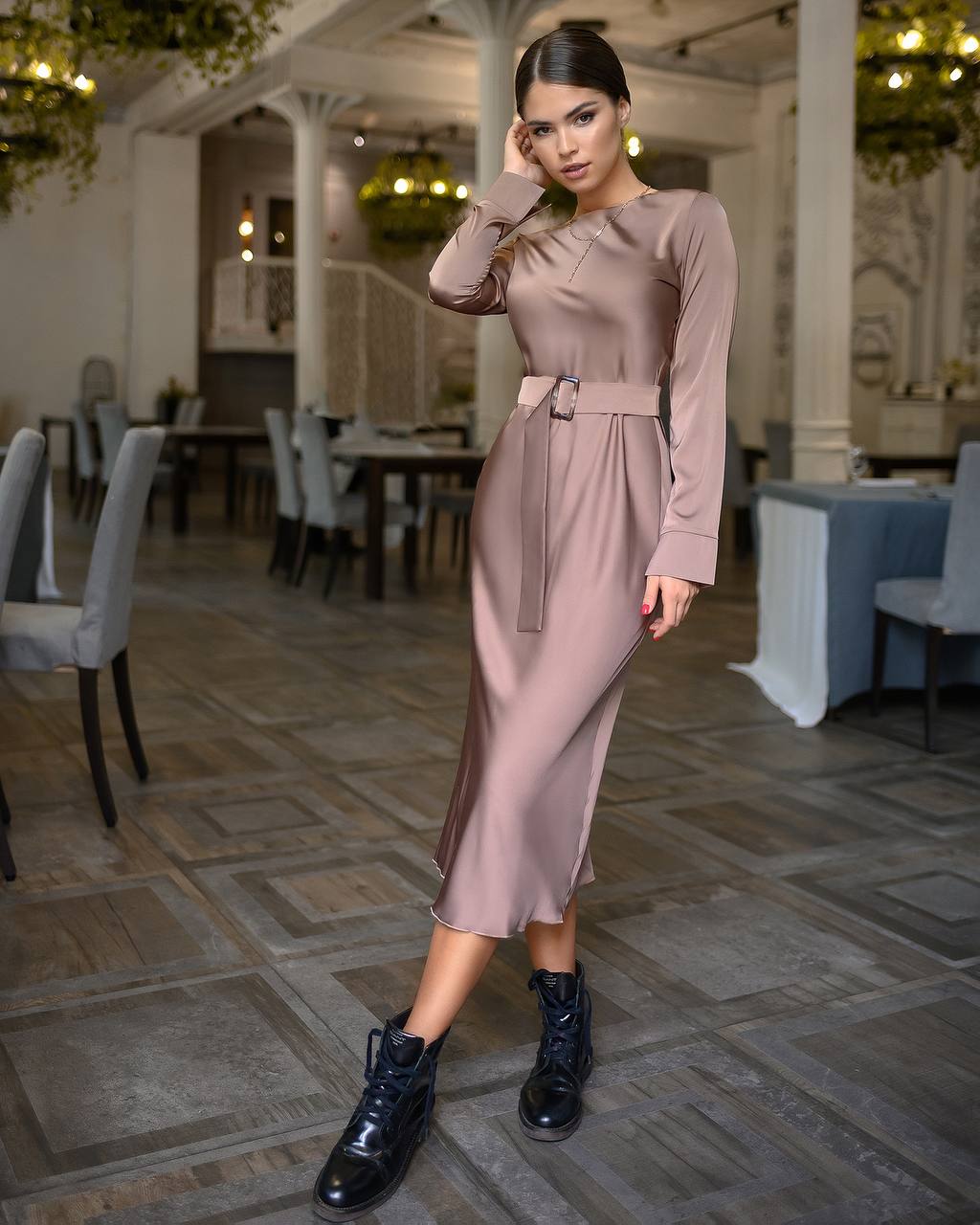 Elegant Silk Dress with Belt and Long Sleeves for Women