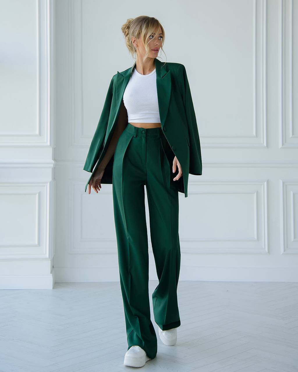 Womens Polished Tiar and Lux Fabric Suit in Green
