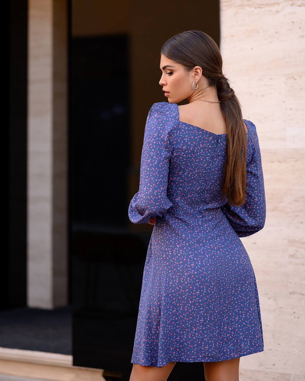 Floral Print Staple Dress with Long Sleeves in Blue