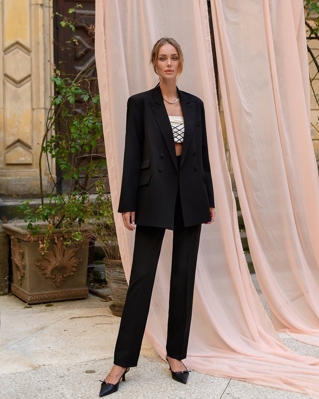 Women Elegant Double-Breasted Suit in Dense Luxury Diagonal Crepe