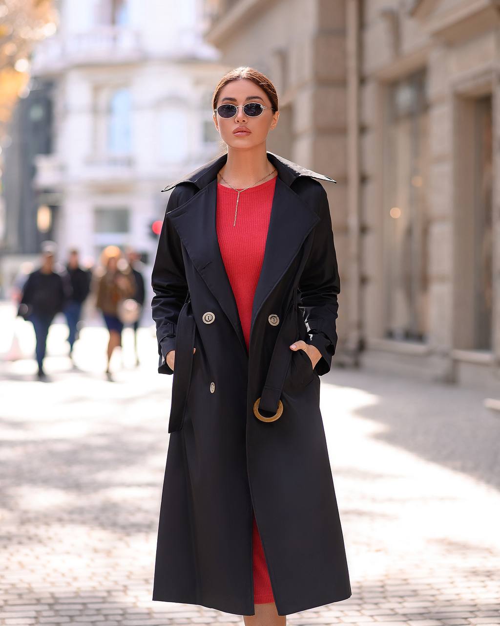 Stylish Black Trench Coat for Women with Belt and Pockets