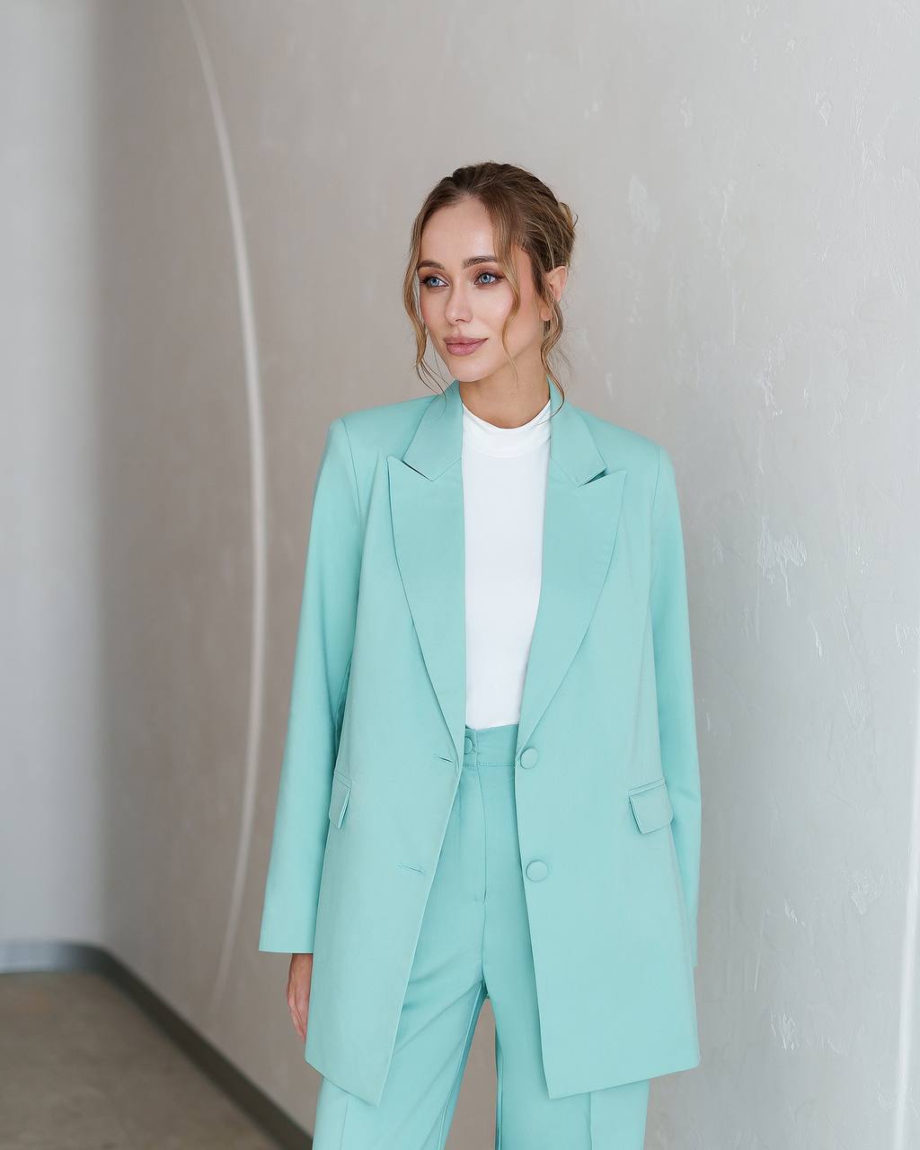 Elegant Polished Tiar and Lux Fabric Women's Suit in Tiffany Blue