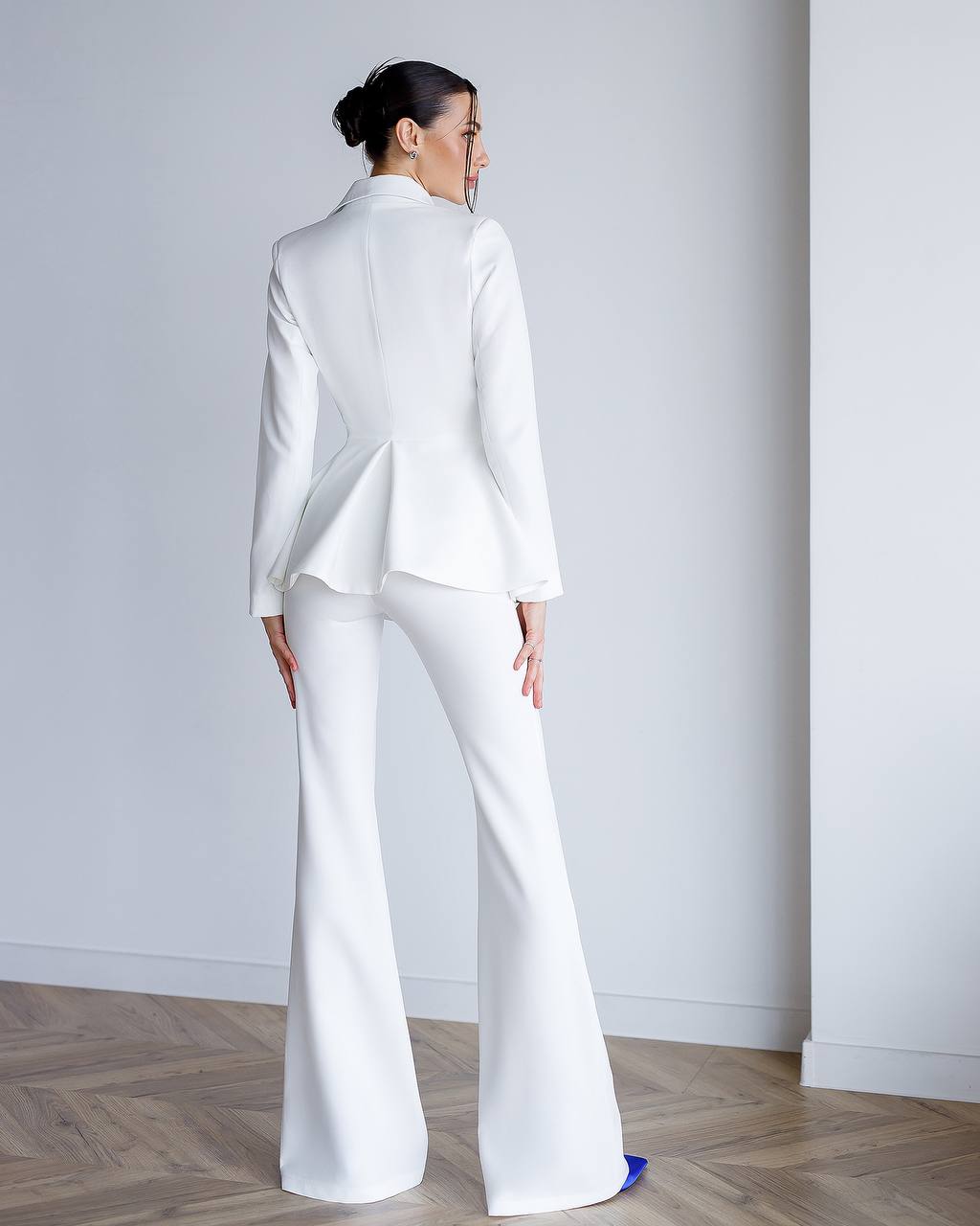 Elegant Premium Diagonal Crepe Women's Suit in White with Peplum Jacket and Flared Pants