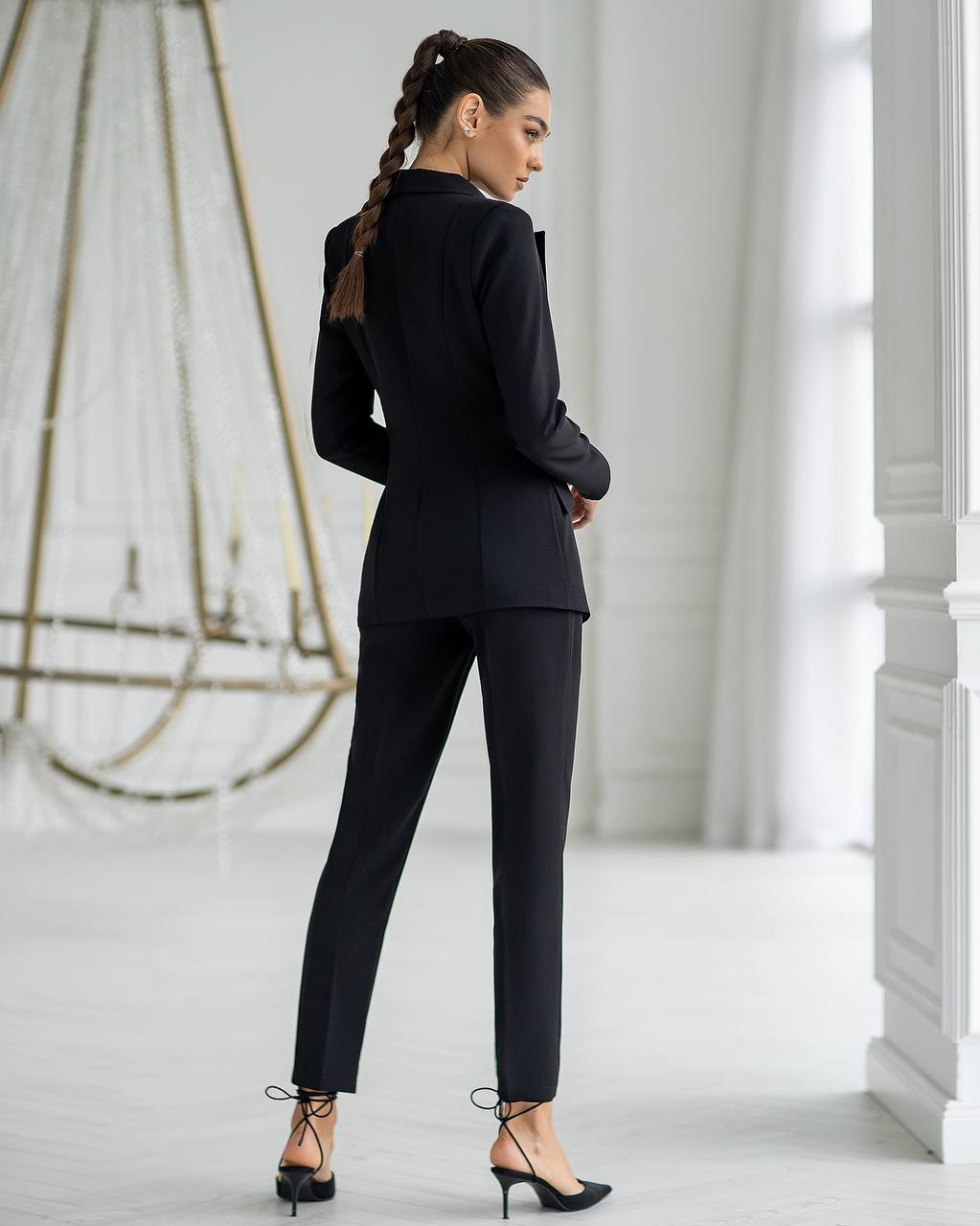 Women's Elegant Black Suit With Crepe Diagonal Fabric