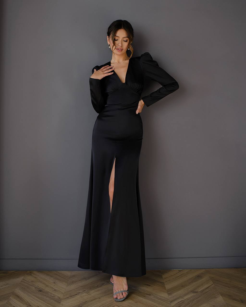 Elegant Black Maxi Dress with Long Sleeves and Front Slit