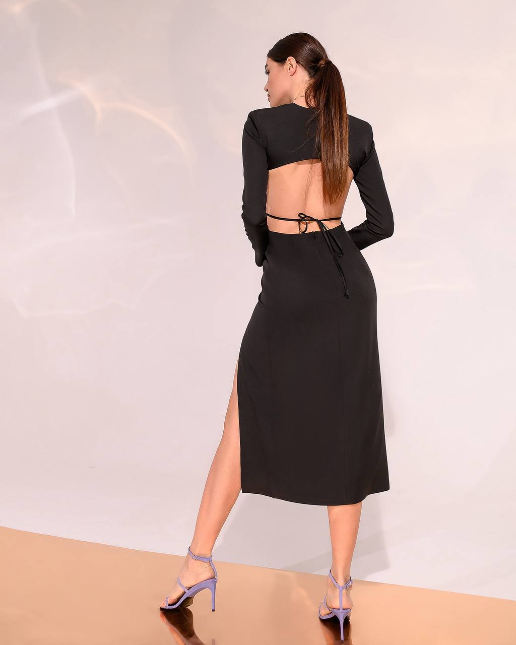 Elegant Backless Midi Dress for Women Long Sleeve Available in Multiple Colors