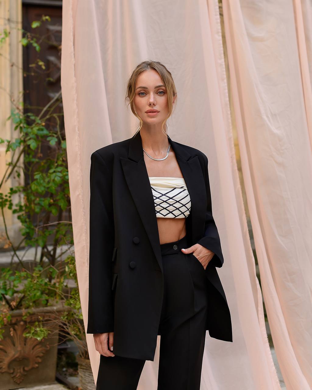 Women Elegant Double-Breasted Suit in Dense Luxury Diagonal Crepe
