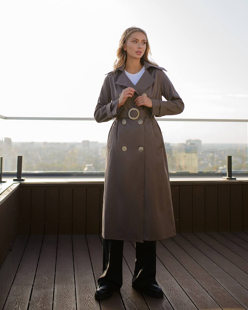 Stylish Cotton Trench Coat with Pockets and Belted Waist for Chic Fall Look