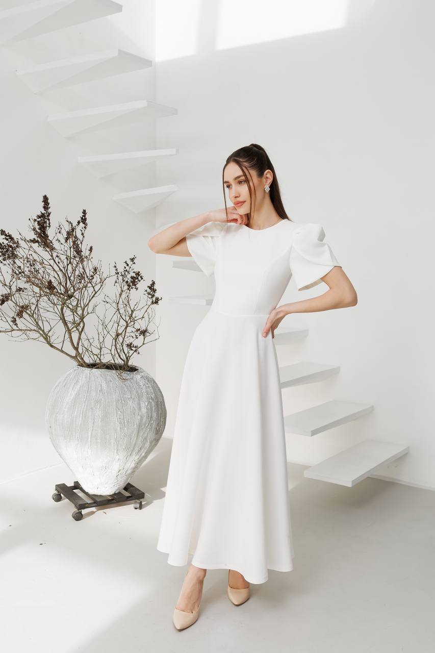Elegant White Dress with Puff Sleeves for Women