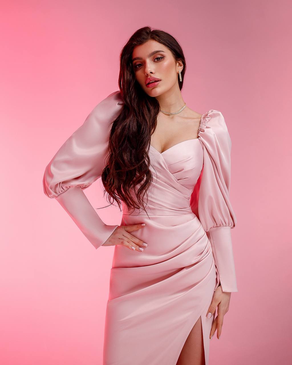 Elegant Pink Satin Midi Dress with Puff Sleeves and Side Slit