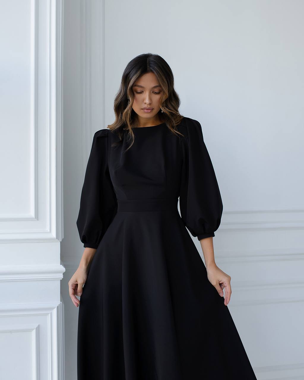 Elegant Midi Dress with Puff Sleeves and Cutout Back in Black