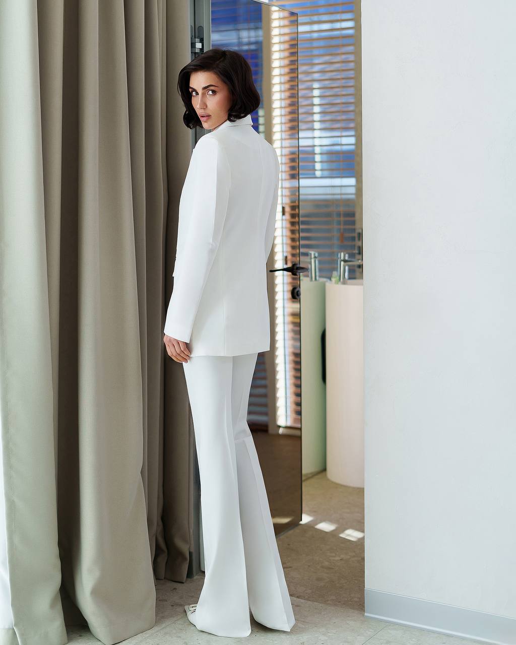 Womens Three-Piece Suit with Vest Diagonal Suit Crepe