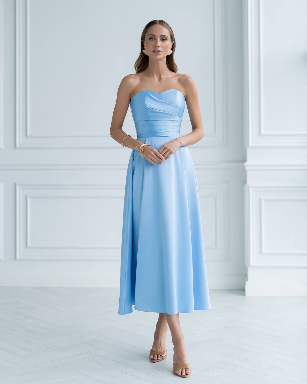 Elegant Women's Strapless Premium Satin Dress Midi Length