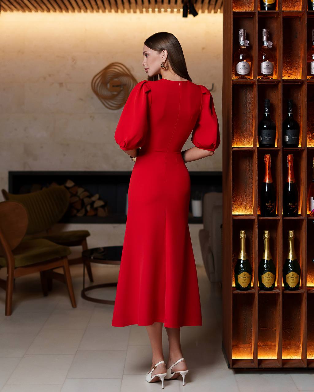 Elegant Women's Midi Dress with Puff Sleeves and Side Slit