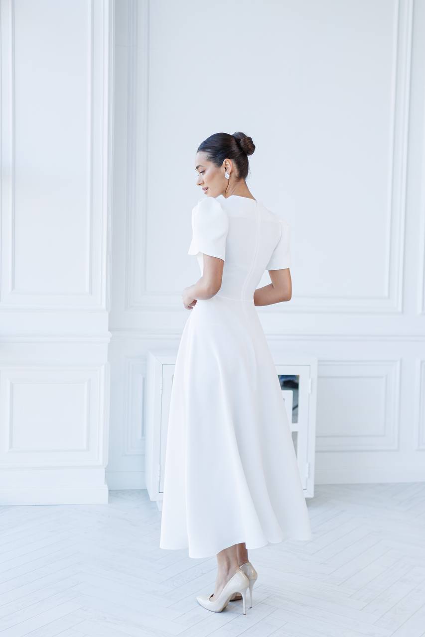 Elegant White Dress with Puff Sleeves for Women