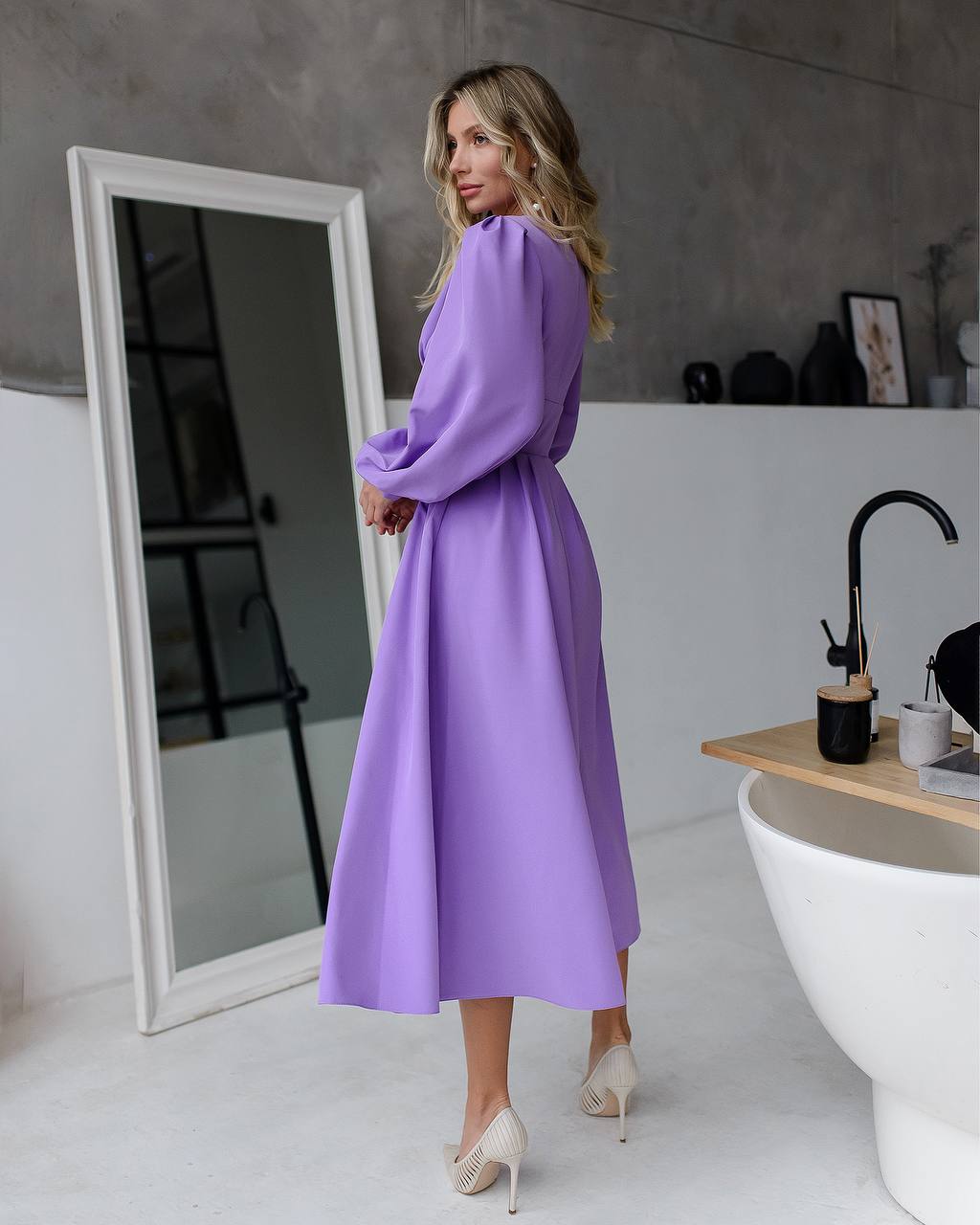 Elegant Purple Midi Dress with Pleated Bodice and Balloon Sleeves