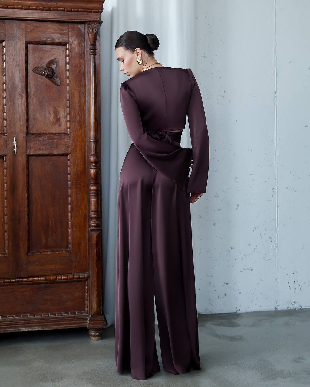 Elegant Women Suit Set in Dense Satin Fabric Paris Top and Wide Pants