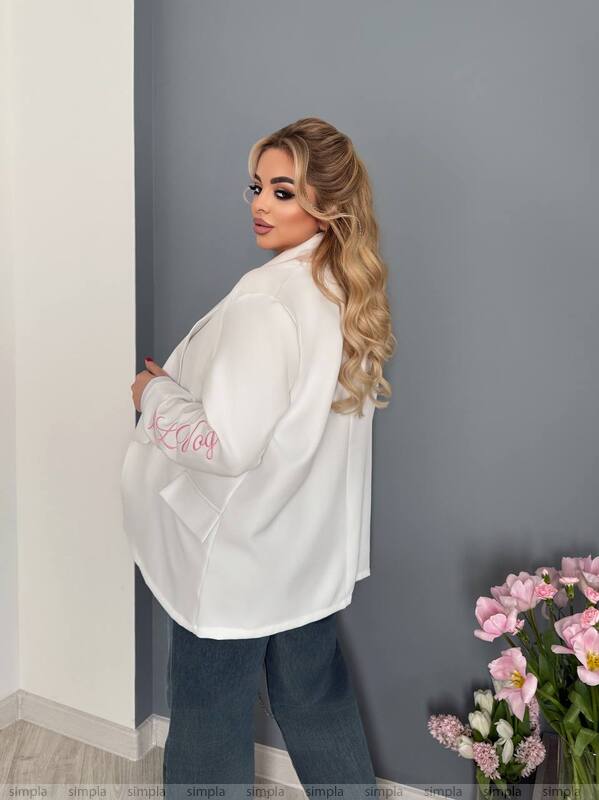 Extended White Blazer with Embroidered Sleeve