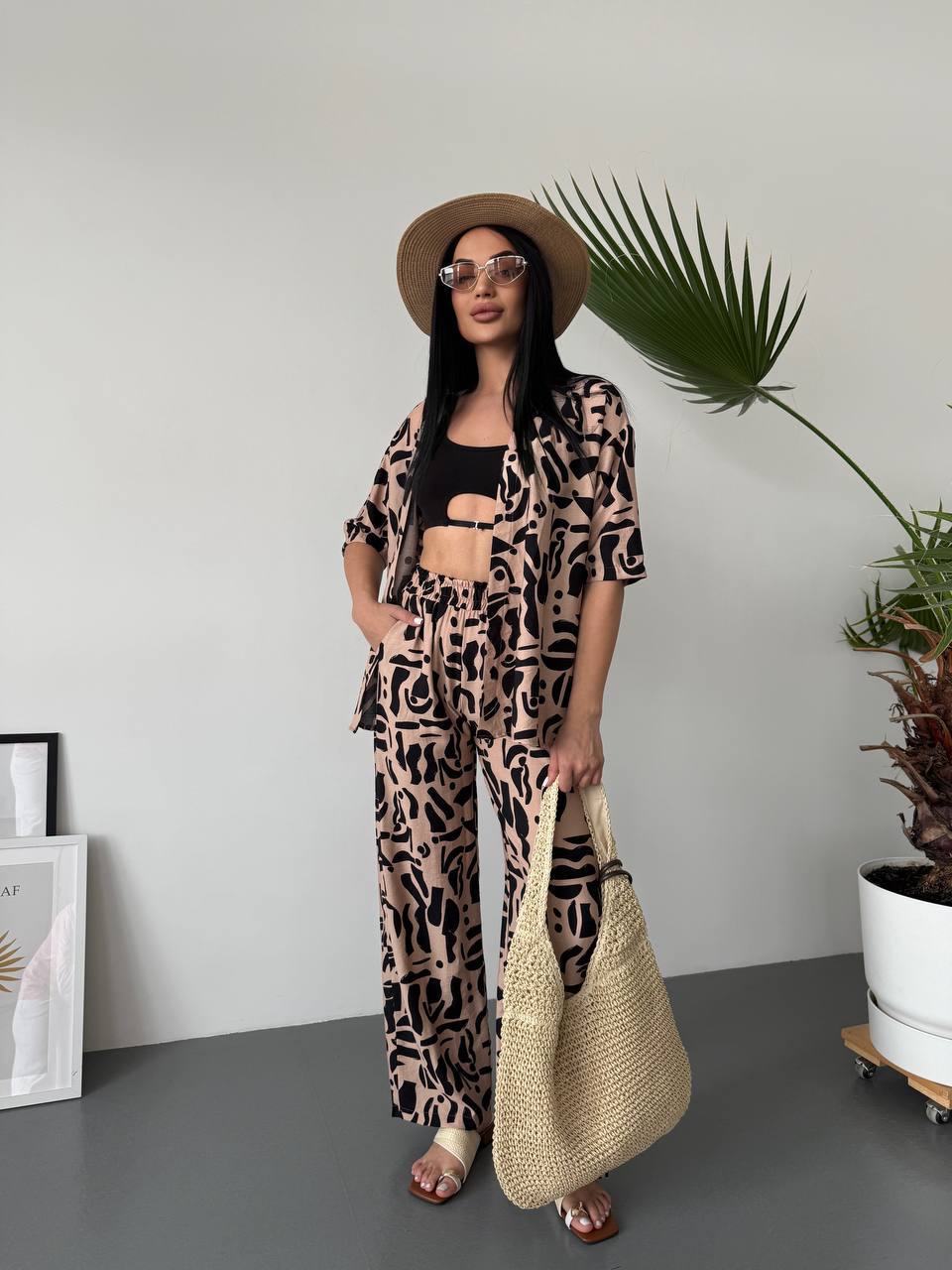 Womens Loose Fit Wrap Top and Mid-Rise Loose Pants Set in Crepe Linen