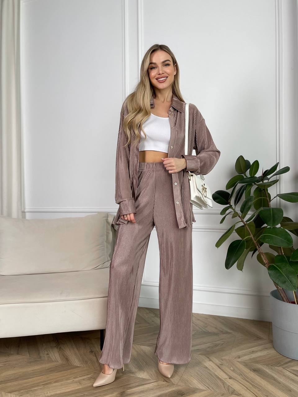 Stylish Two Piece Pleated Costume Set for Comfortable Movement
