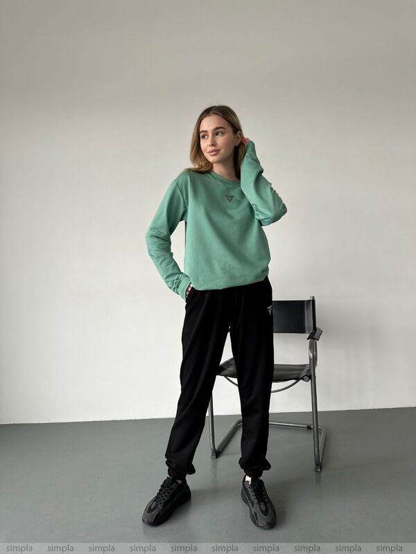Stylish Green Men's Sweatshirt with Ribbed Cuffs and Neckline