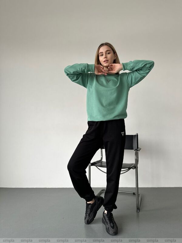 Stylish Green Men's Sweatshirt with Ribbed Cuffs and Neckline