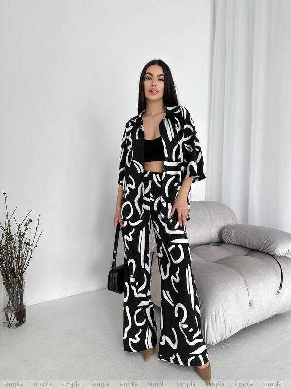 Lightweight Black and White Print Two-Piece Suit for Women