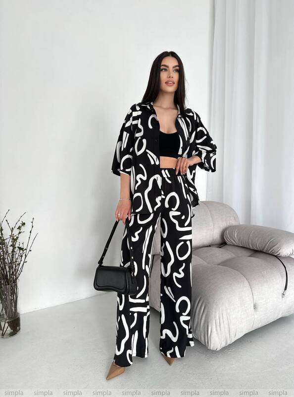 Lightweight Black and White Print Two-Piece Suit for Women