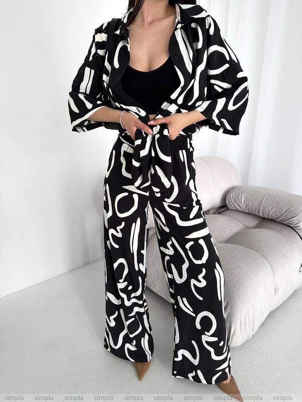 Lightweight Black and White Print Two-Piece Suit for Women