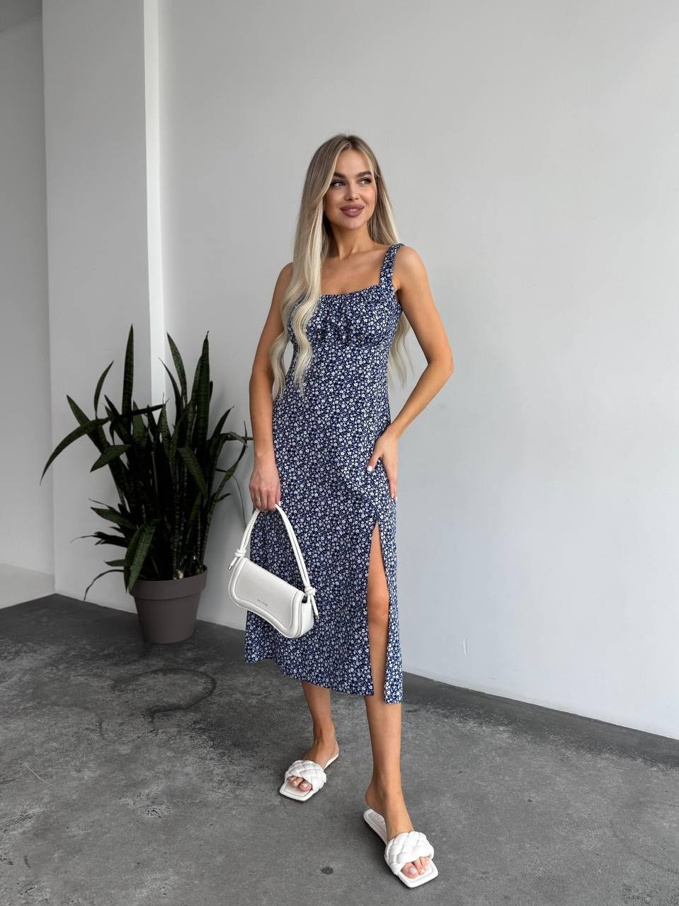 Lightweight Summer Dress with Straps and Side Slit