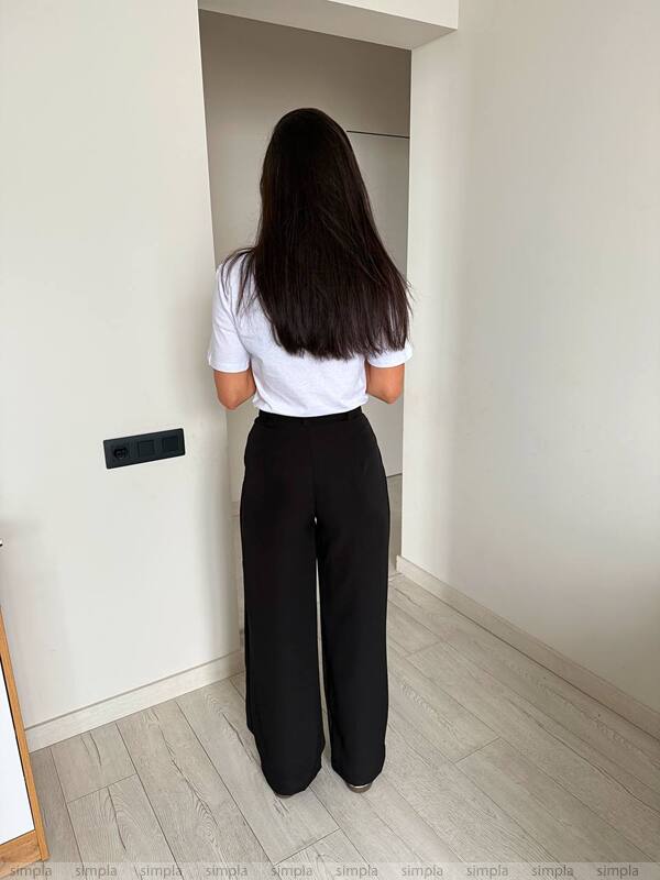 Casual Two-Piece Outfit with Printed Cotton T-Shirt and Tailored Pants