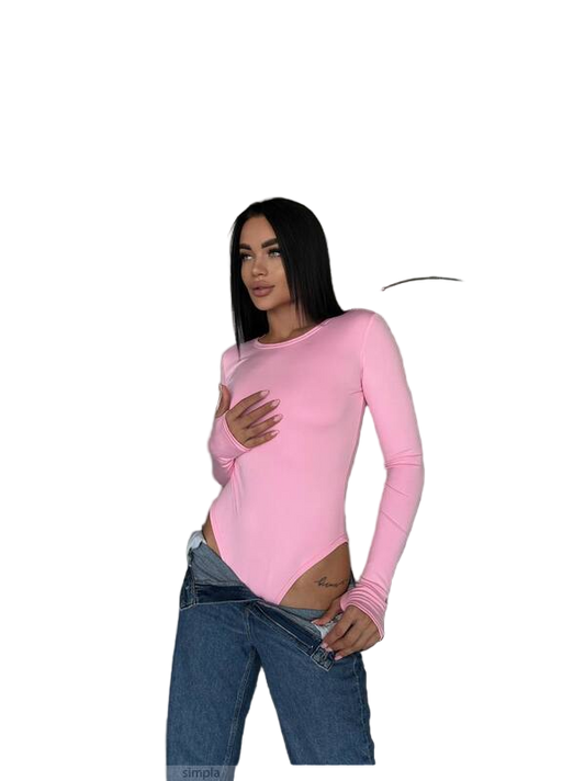 Woman wearing a pink long-sleeve top and blue jeans on a white background