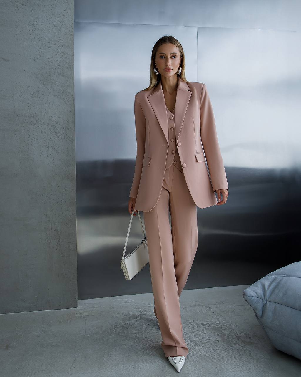 Women's Three-Piece Suit with Vest in Diagonal Suit Crepe Fabric