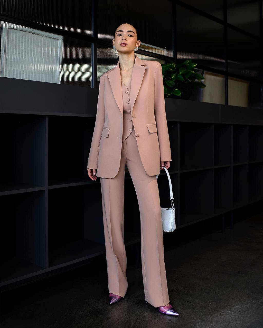 Women's Three-Piece Suit with Vest in Diagonal Suit Crepe Fabric