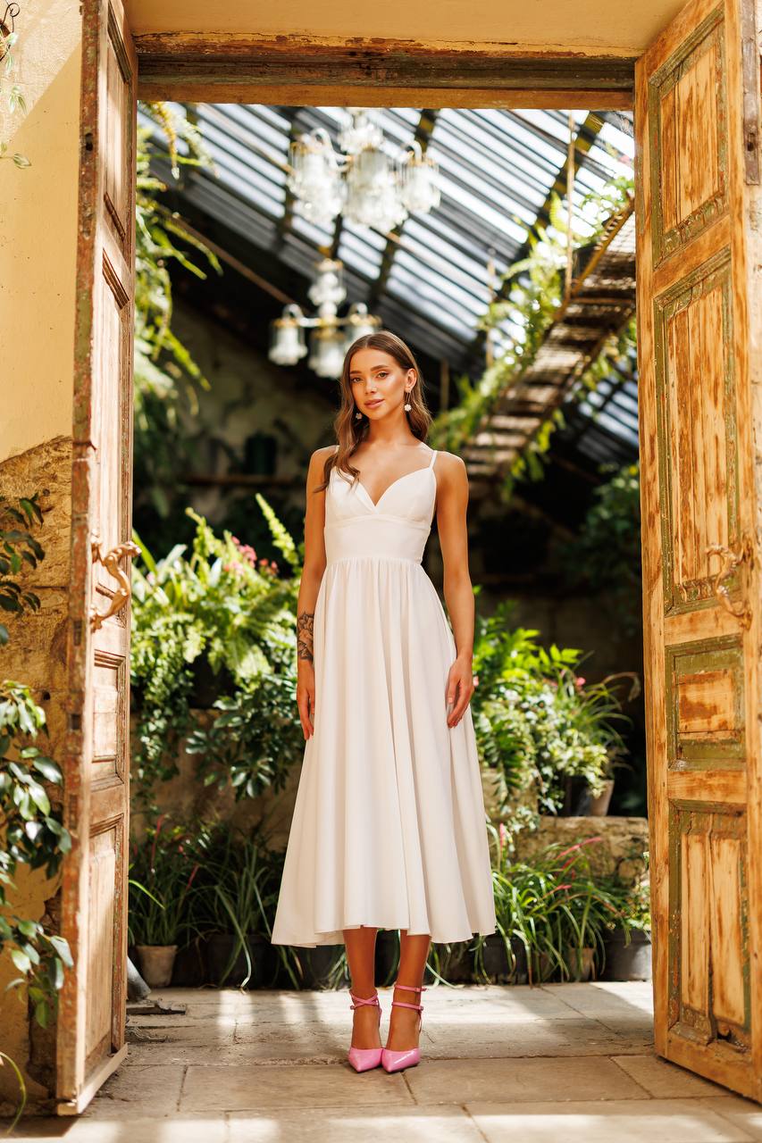 Sany Elegant Midi Dress in Premium Las Vegas Knitwear