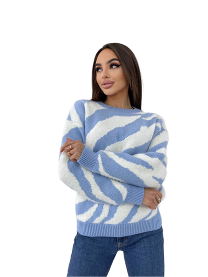 Warm Soft Women's Sweater Blue White Pattern