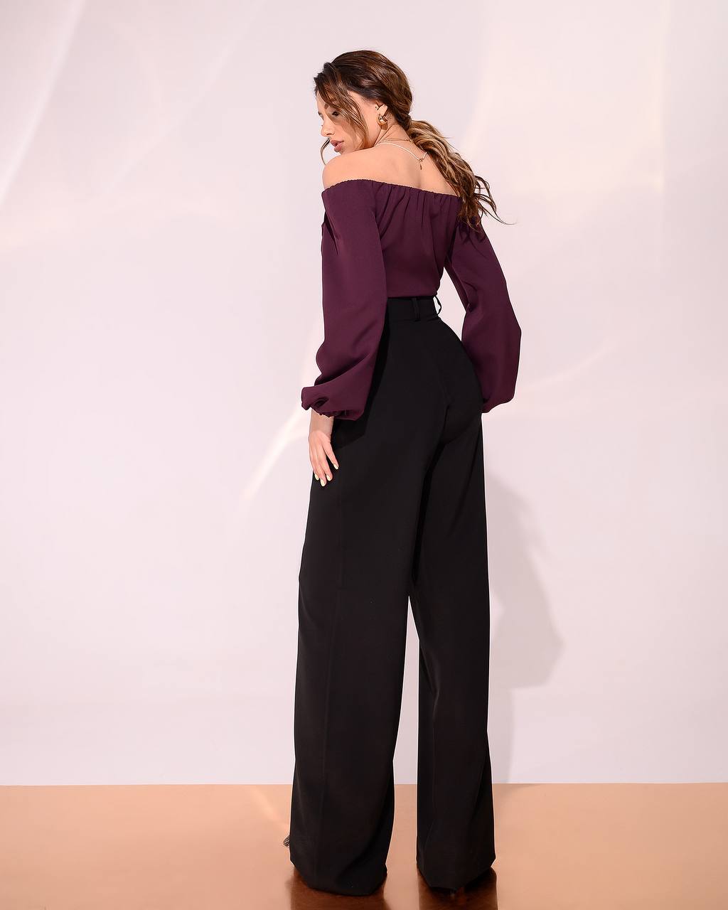Women's Wide Leg Trousers in Suit Diagonal Crepe