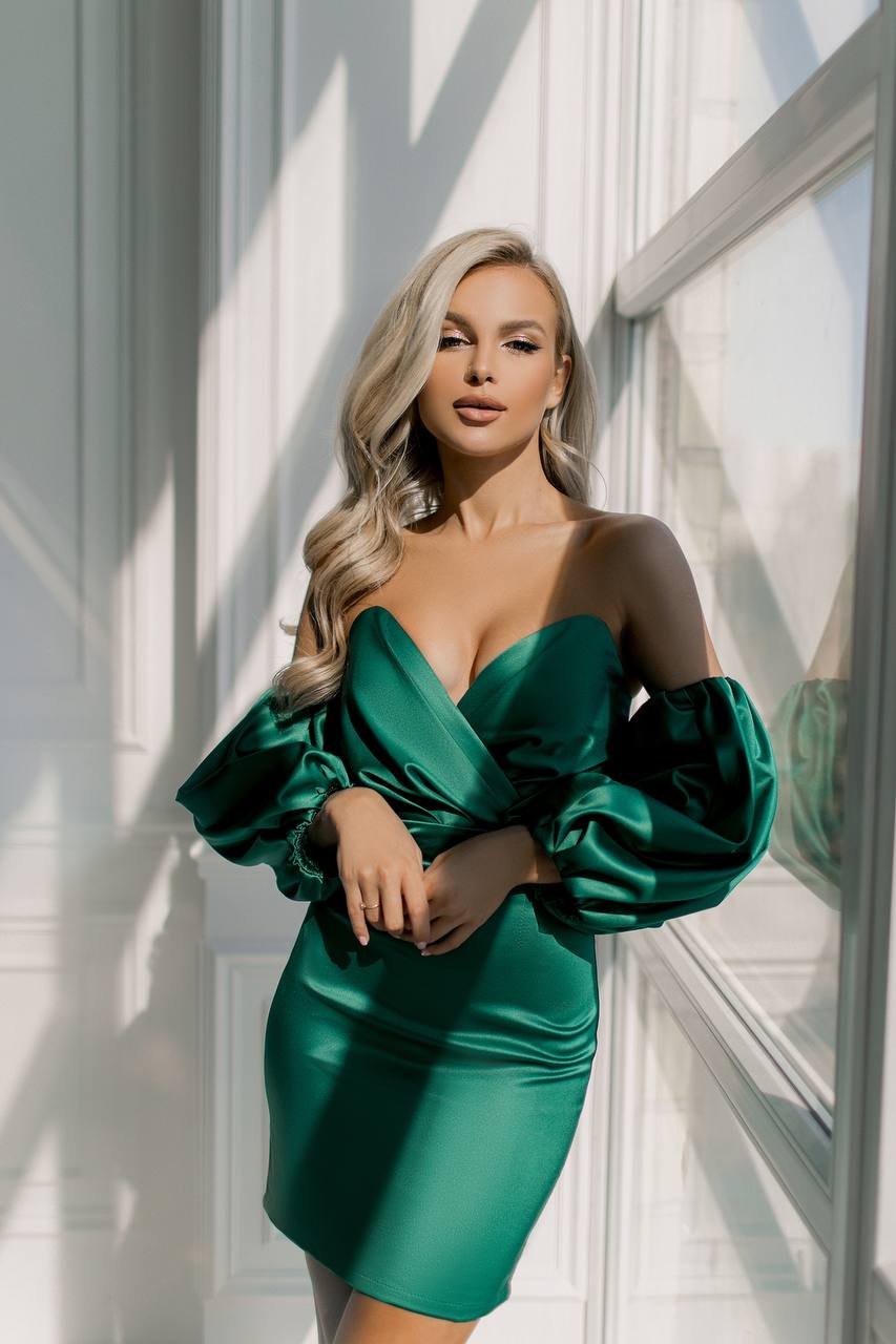 Crystal Emerald Satin Off Shoulder Puff Sleeve Bodycon Dress