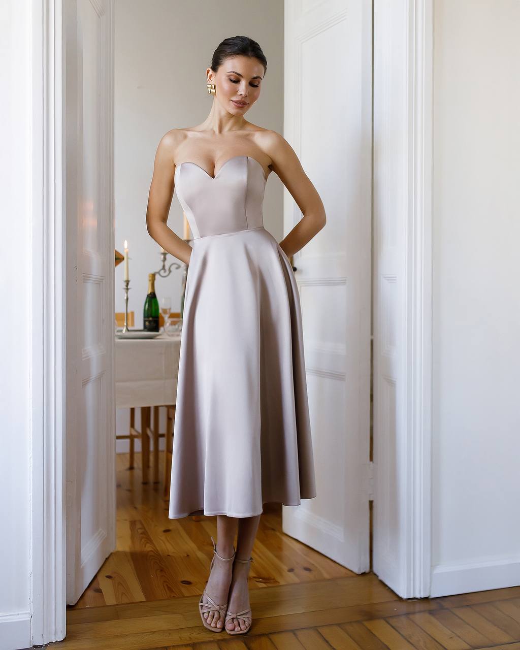 Elegant Beige Satin Dress with Corset and Flared Skirt for Parties or Weddings