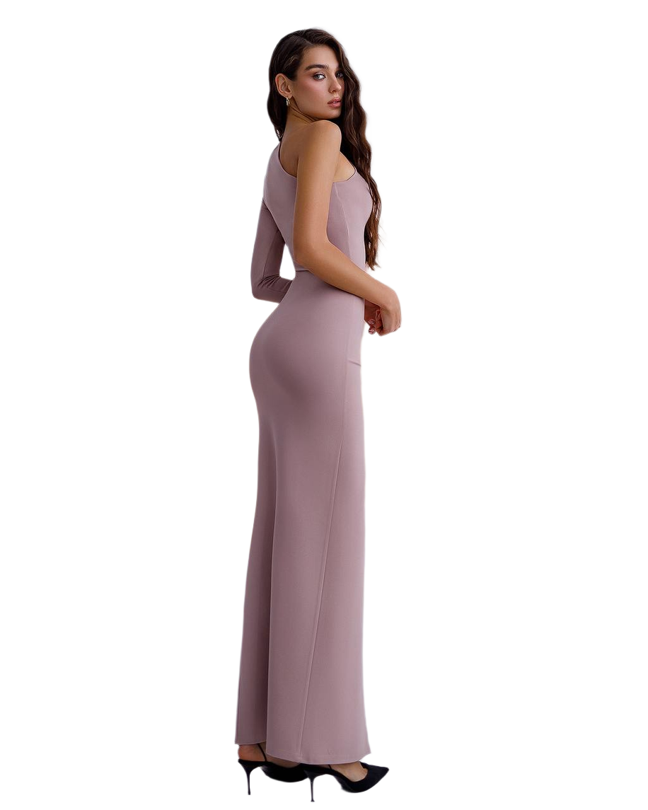Woman wearing a long, sleeveless mauve dress on a white background
