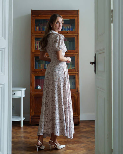 Elegant Printed Dress with Puff Sleeves and Wide Collar